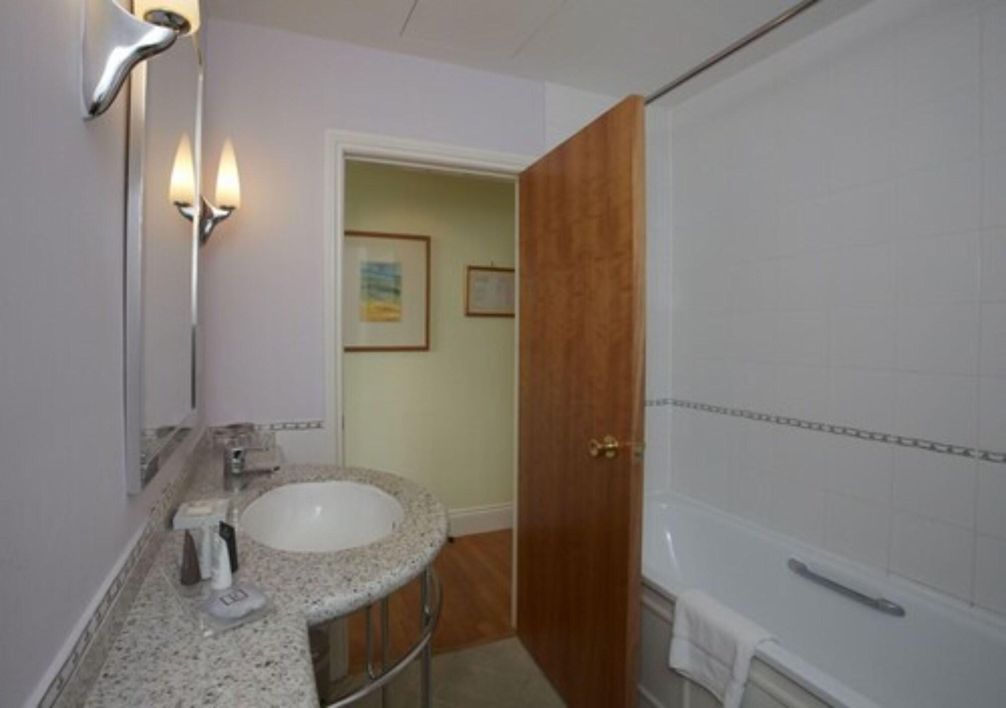 Angel Hotel Bury St. Edmunds Εξωτερικό φωτογραφία