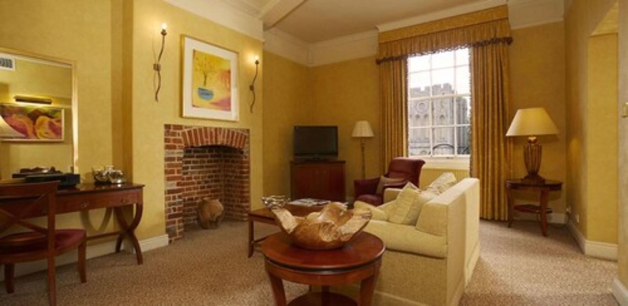 Angel Hotel Bury St. Edmunds Εξωτερικό φωτογραφία